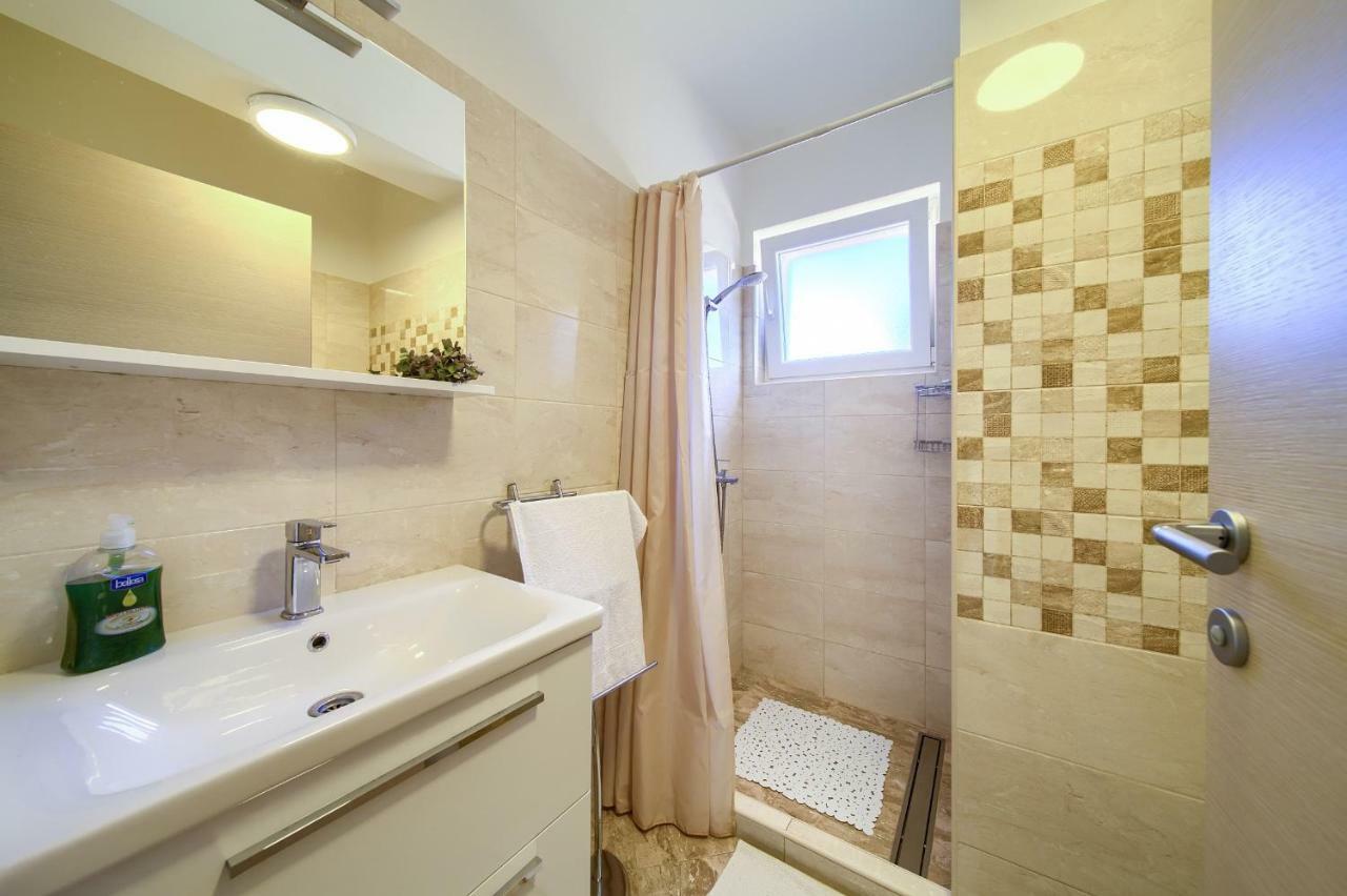Stela Apartment Pinezici  Exterior photo